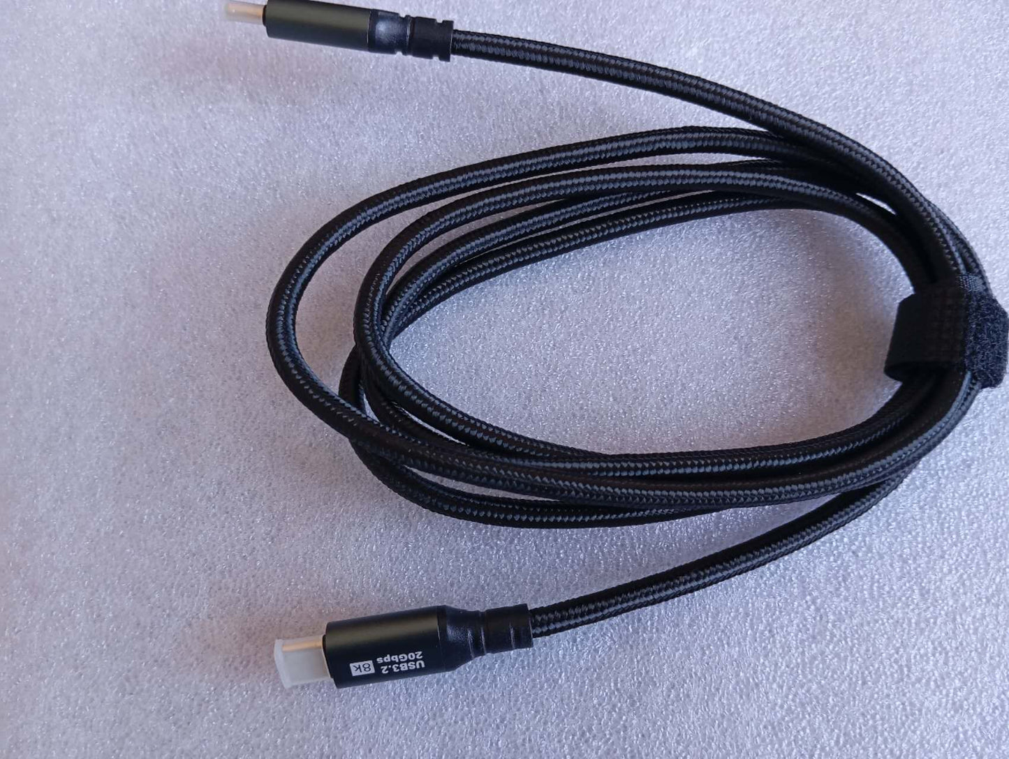 Type-C/Type-C 20Gb/8K