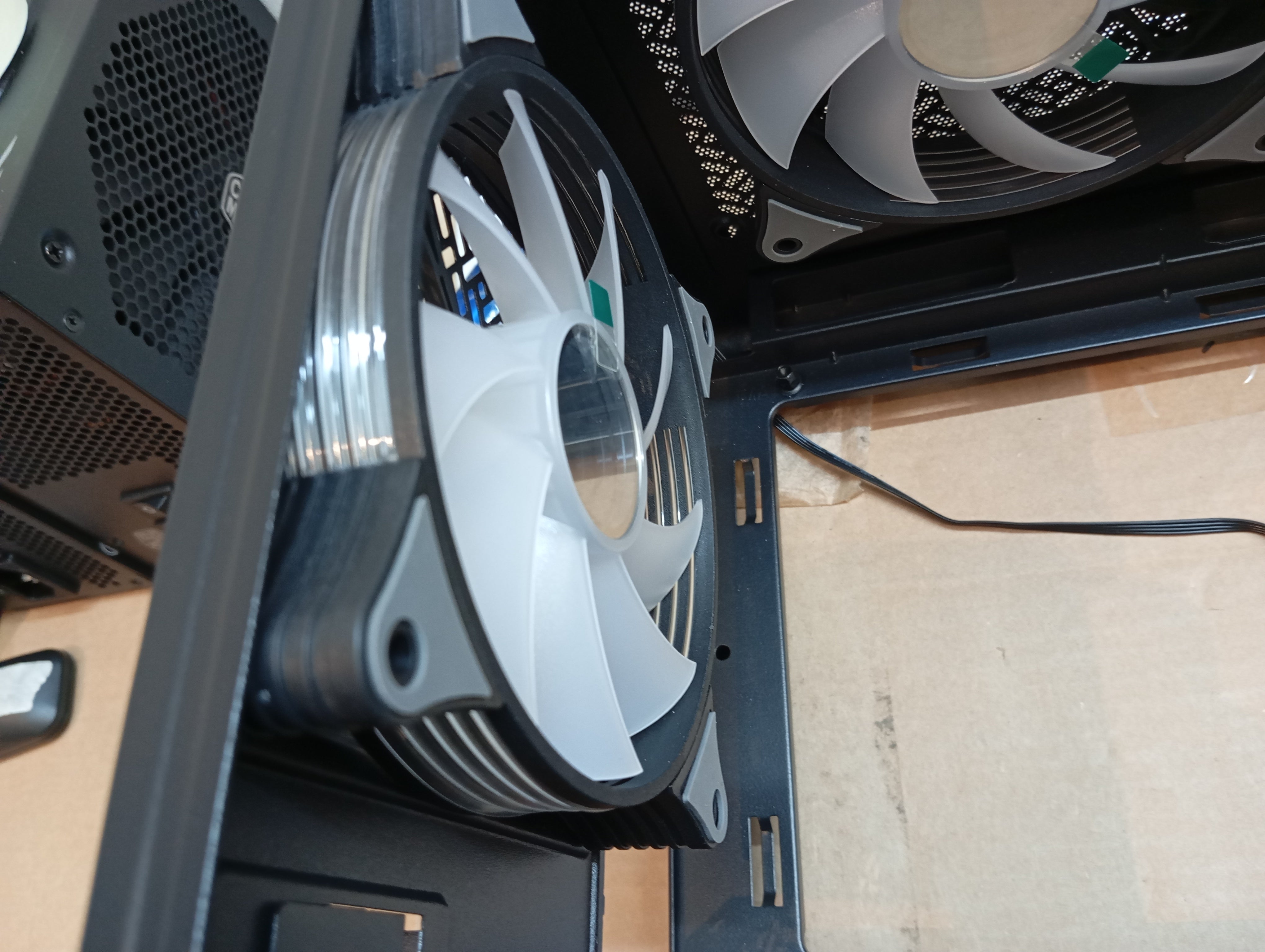 GAMEMAX Starlight 2 AB, refurbished