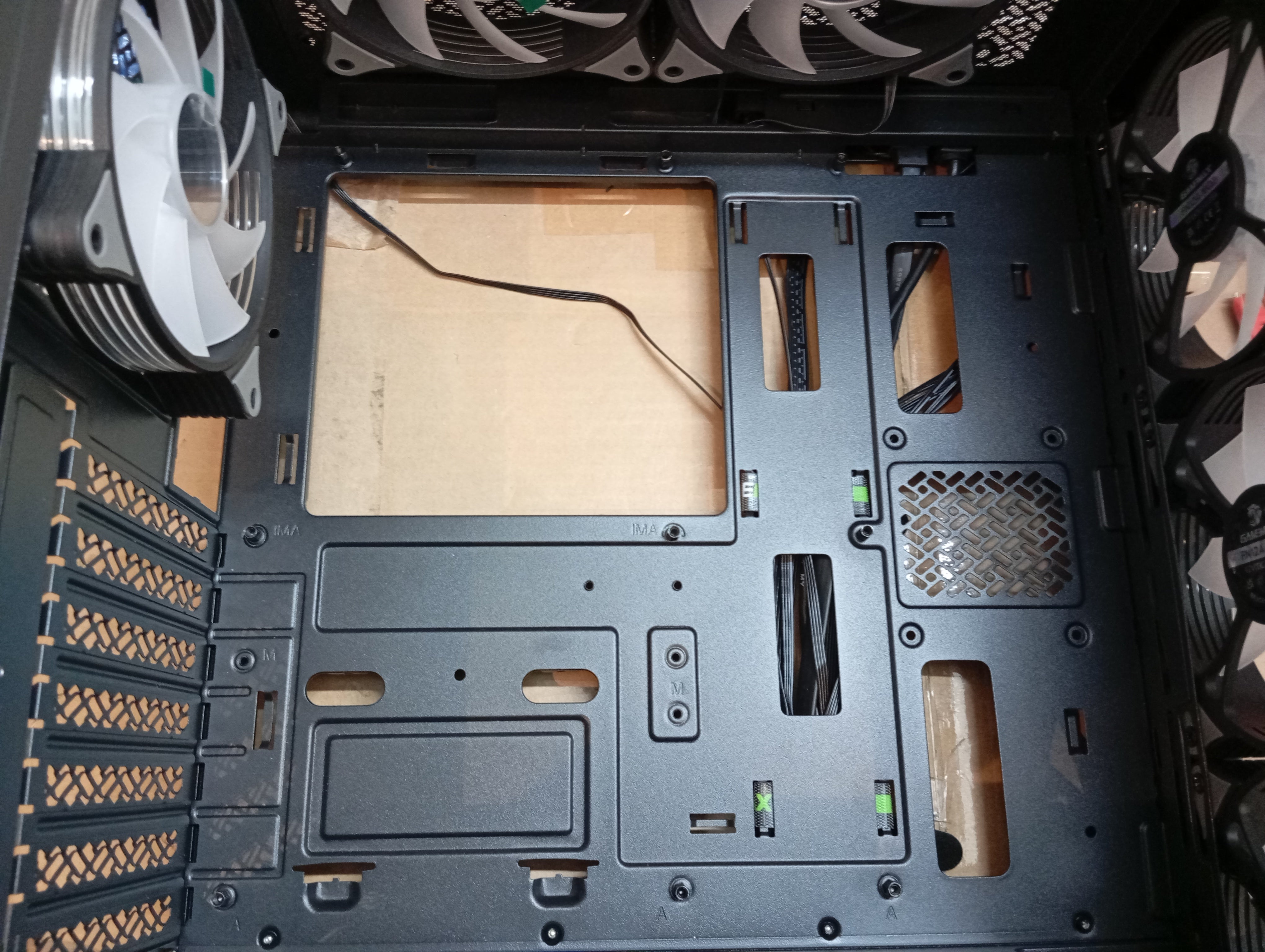 GAMEMAX Starlight 2 AB, refurbished