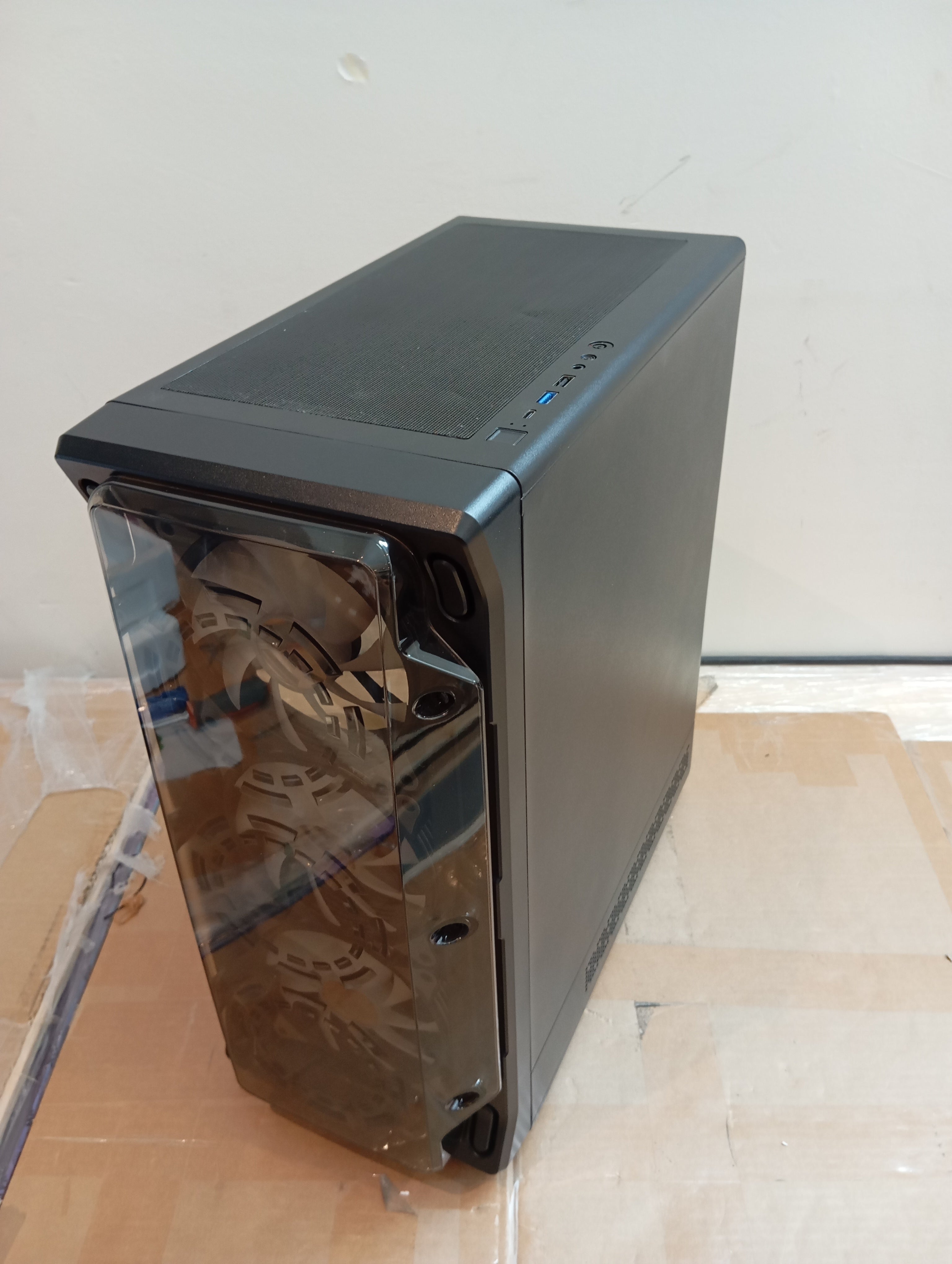 GAMEMAX Starlight 2 AB, refurbished