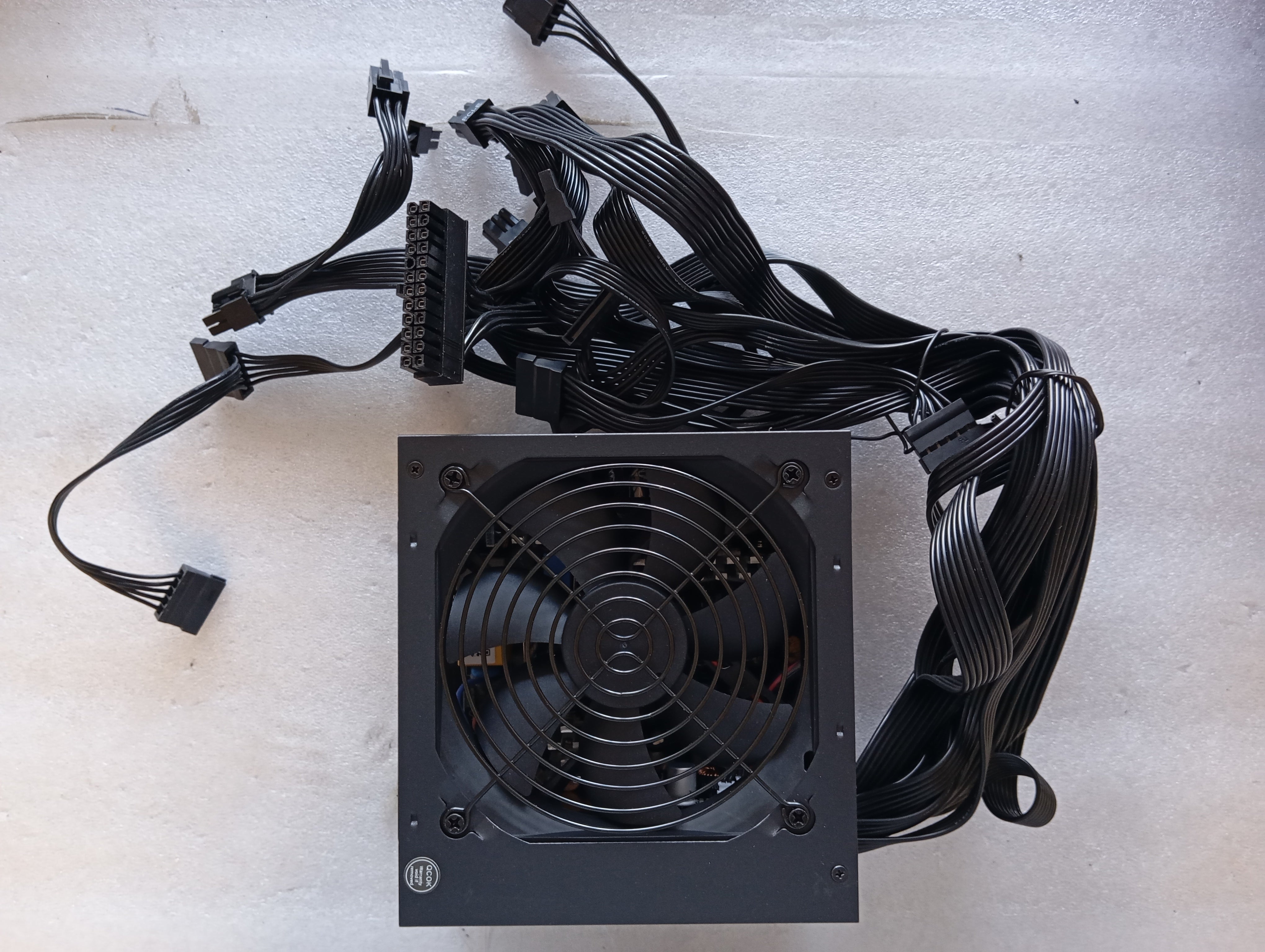 Refurbished Cooler Master MWE 750 White 230V - V2