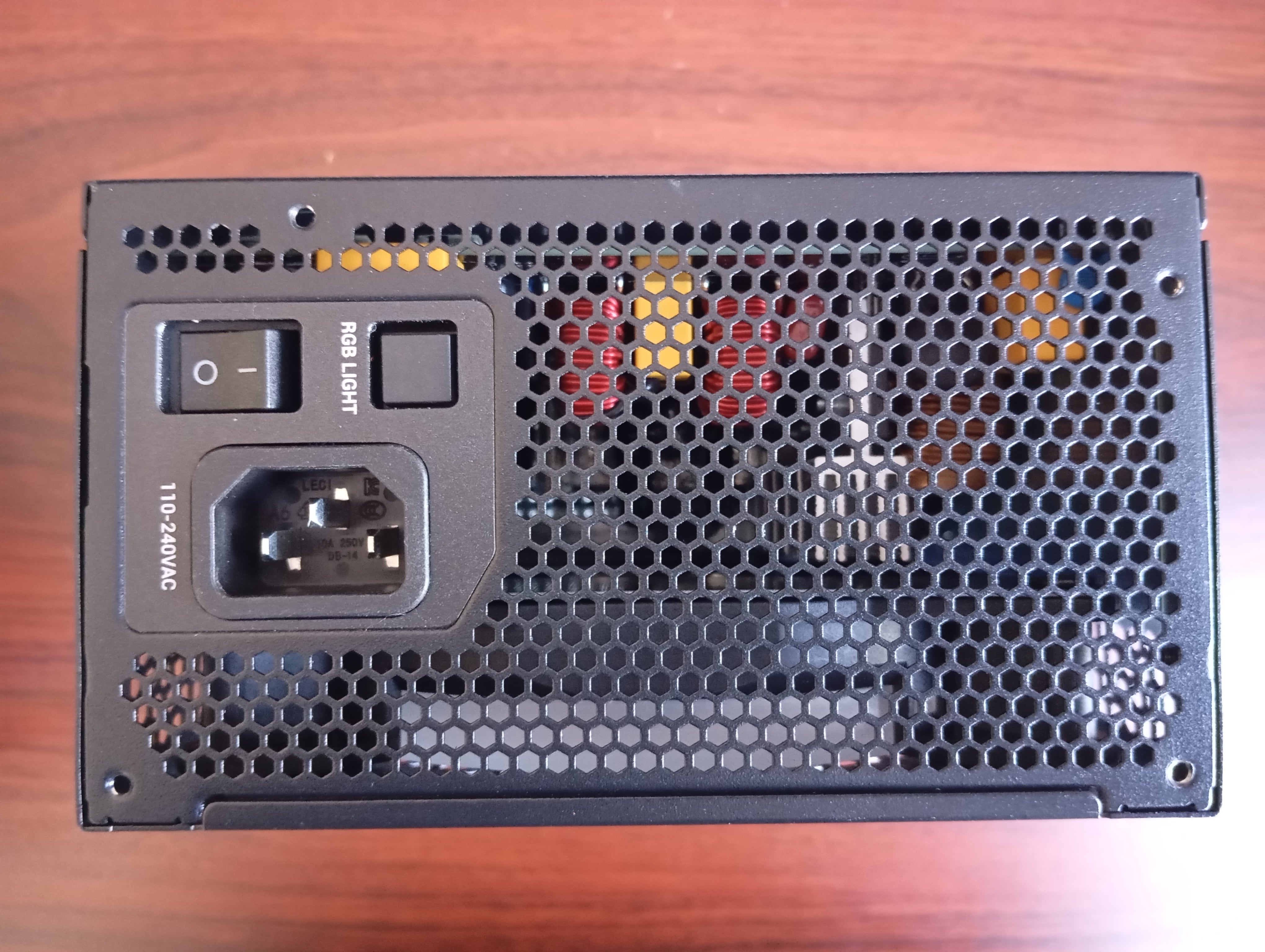 GameMax RGB 750G, Refurbished